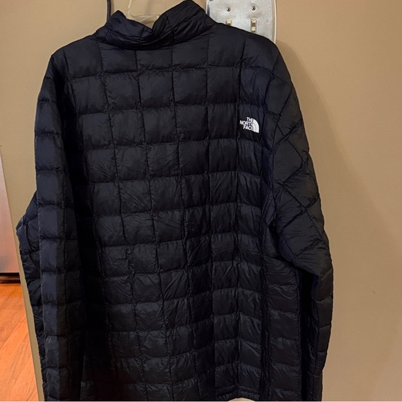 The North Face Men's Black Thermoball Puffer Jacket XXXL - Picture 5 of 7